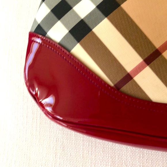 BURBERRY BROOKE NOVA CHECK PATENT LEATHER CANVAS HOBO SHOULDER BAG - Picture 3 of 15